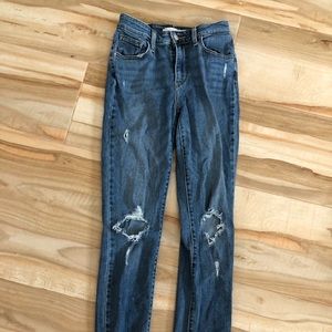 levi skinny ripped jeans